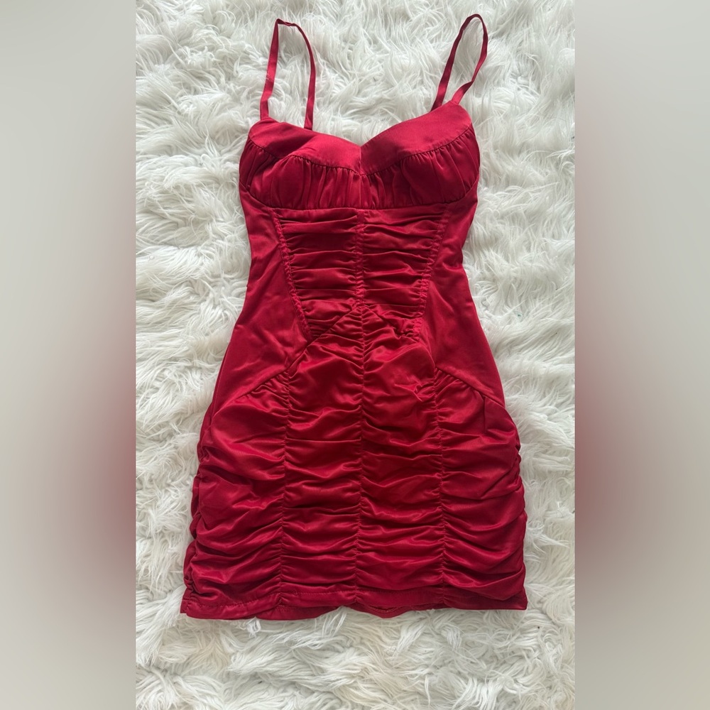 Elegant Red Ruched Dress